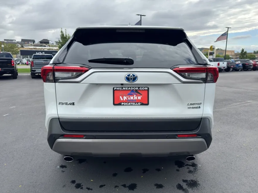 2024 Toyota RAV4 Hybrid Limited photo 1