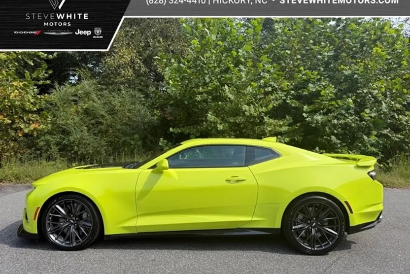 2019 Chevrolet Camaro ZL1 Coupe photo 1