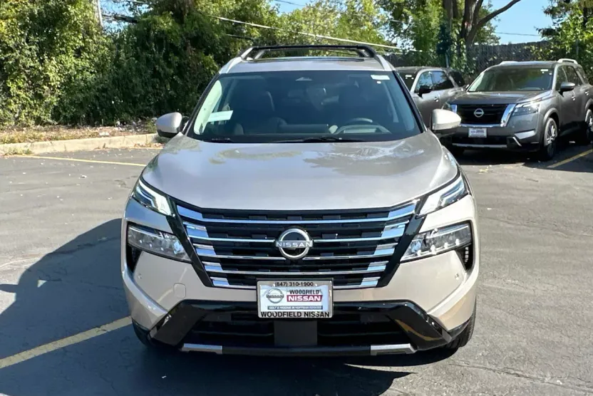 2026 Nissan Rogue Platinum photo 1