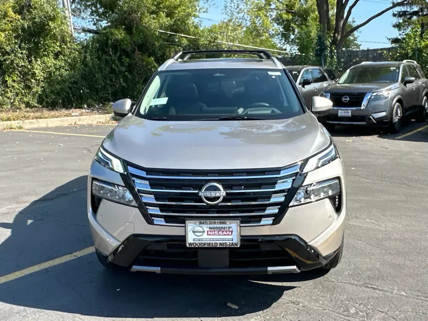2026 Nissan Rogue Platinum photo 1
