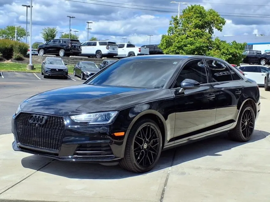 2017 Audi A4 2.0T Premium photo 1