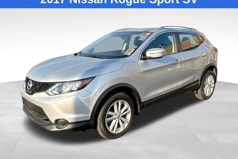 2017 Nissan Rogue Sport SV photo 1