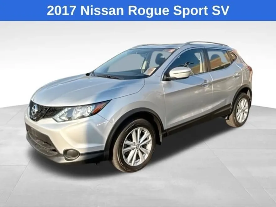2017 Nissan Rogue Sport SV photo 1