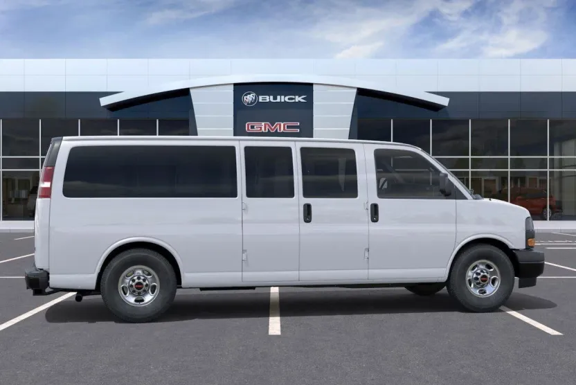 2025 Gmc Savana Cargo 2500 photo 1