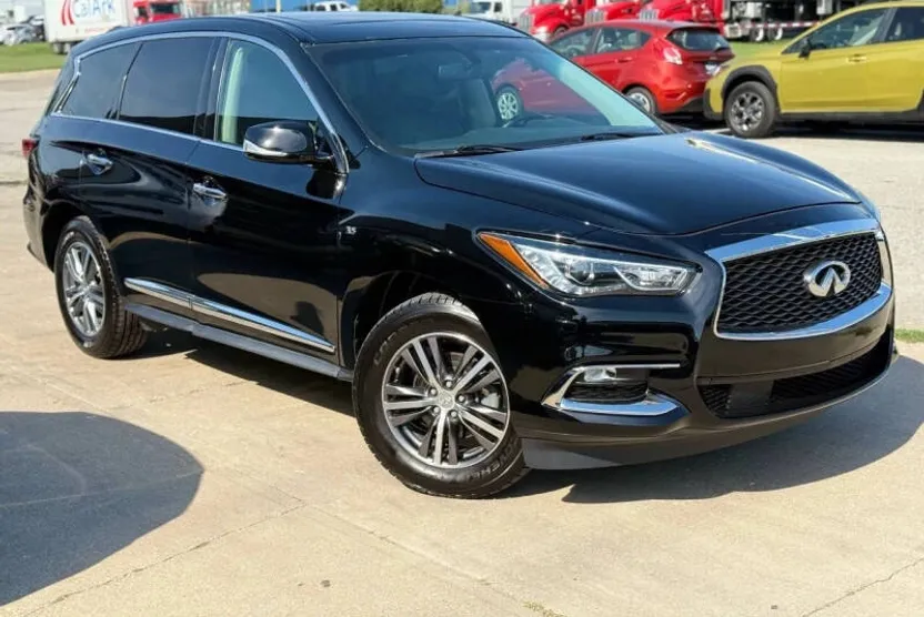 2016 Infiniti QX60 photo 1