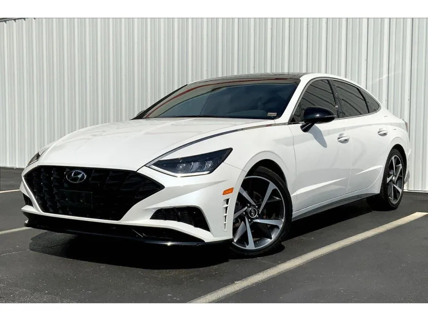 2022 Hyundai Sonata SEL Plus photo 1