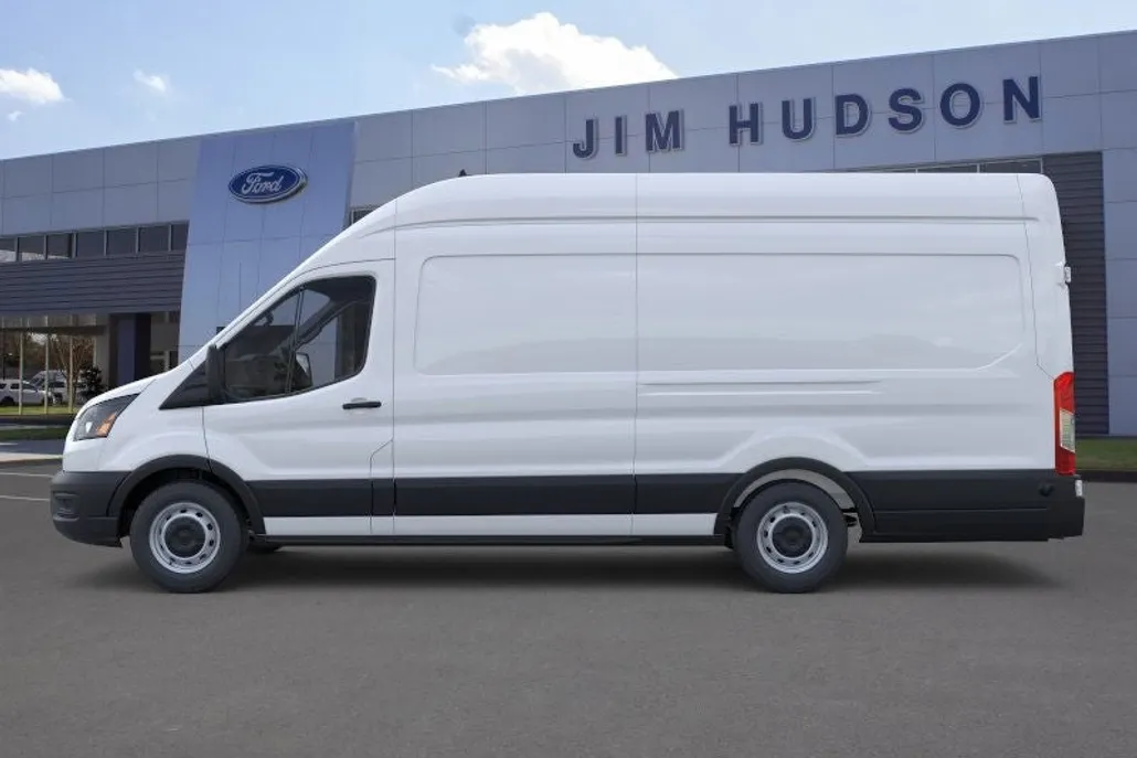 2025 Ford Transit photo 1