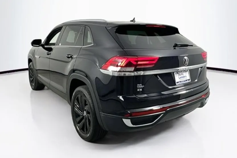 2022 Volkswagen Atlas Cross Sport SE Technology photo 1