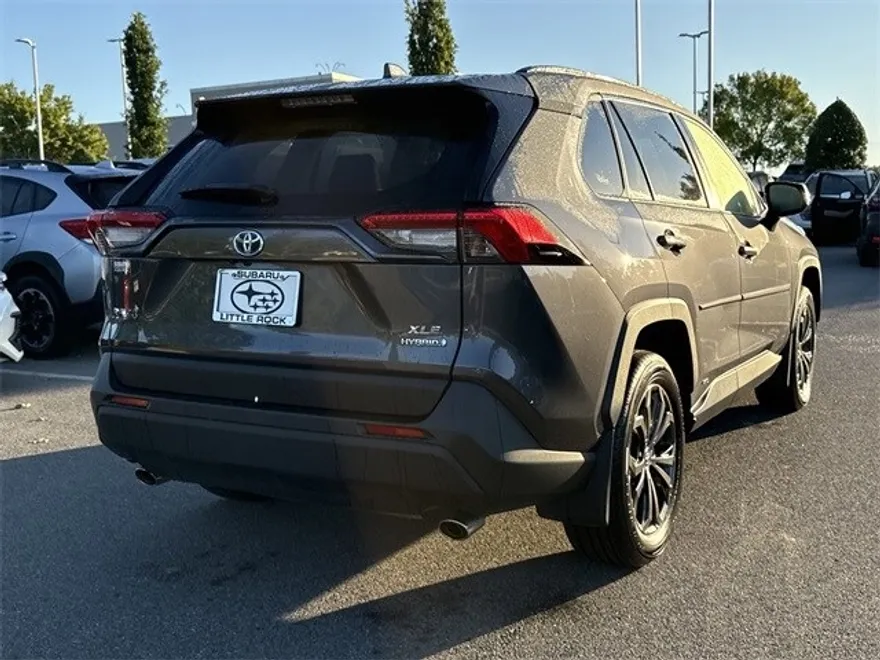 2023 Toyota RAV4 Hybrid XLE Premium photo 1