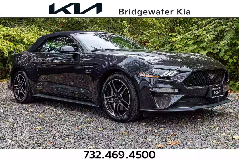 2022 Ford Mustang GT Premium photo 1