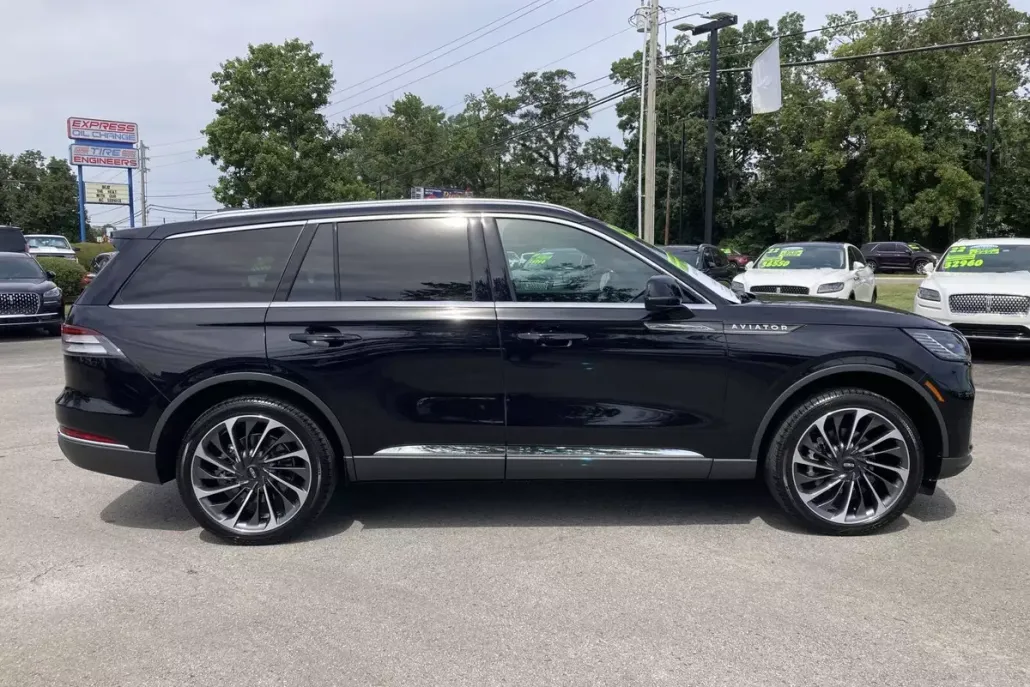 2025 Lincoln Aviator Reserve photo 1