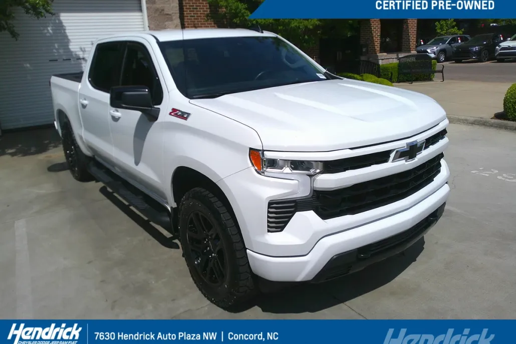 2024 Chevrolet Silverado 1500 RST photo 1