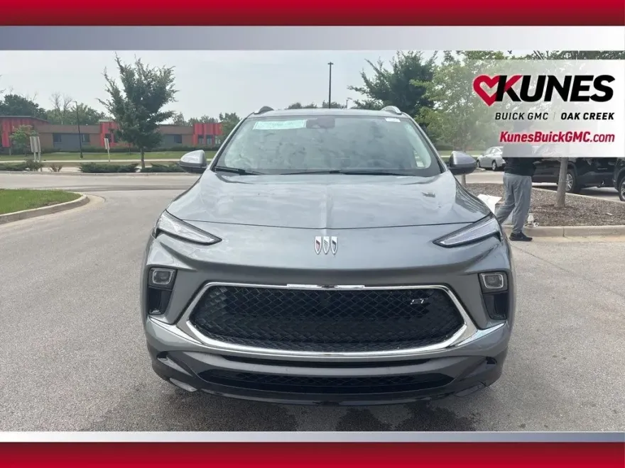 2026 Buick Encore GX Sport Touring photo 1
