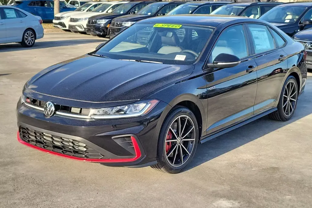 2025 Volkswagen Jetta GLI photo 1