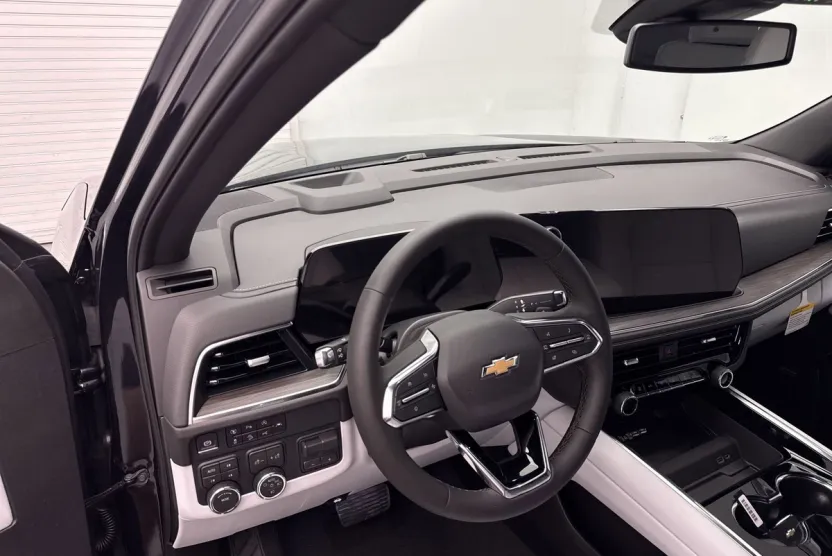 2025 Chevrolet Tahoe Premier photo 1