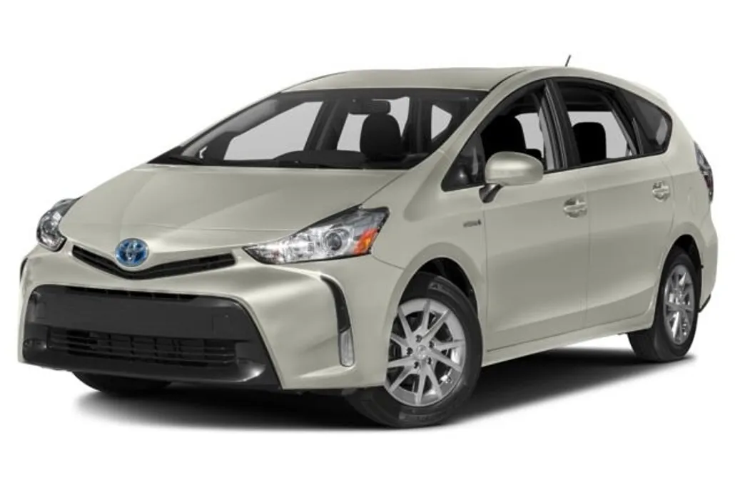 2017 Toyota Prius V Three photo 1
