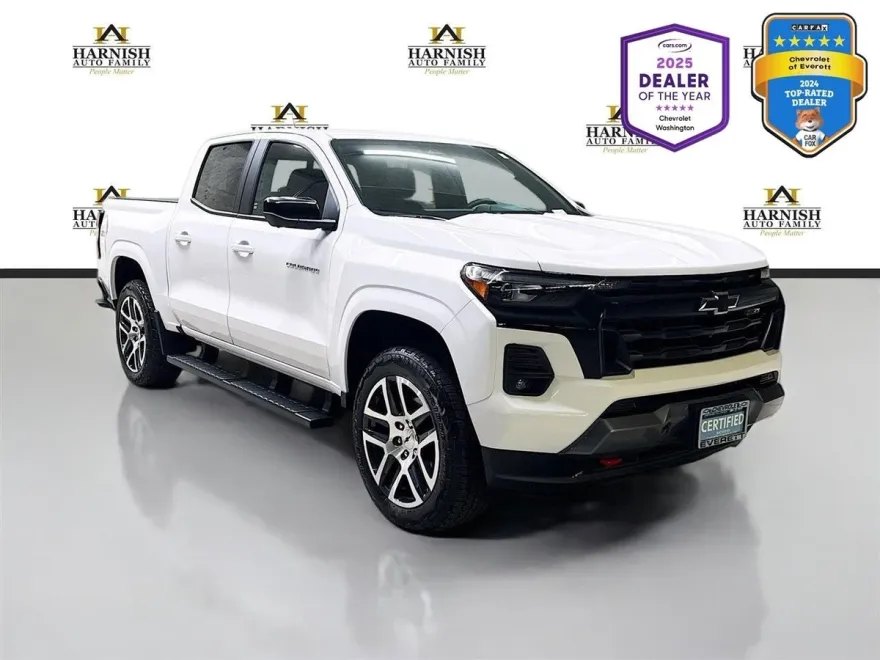 2024 Chevrolet Colorado Z71 photo 1