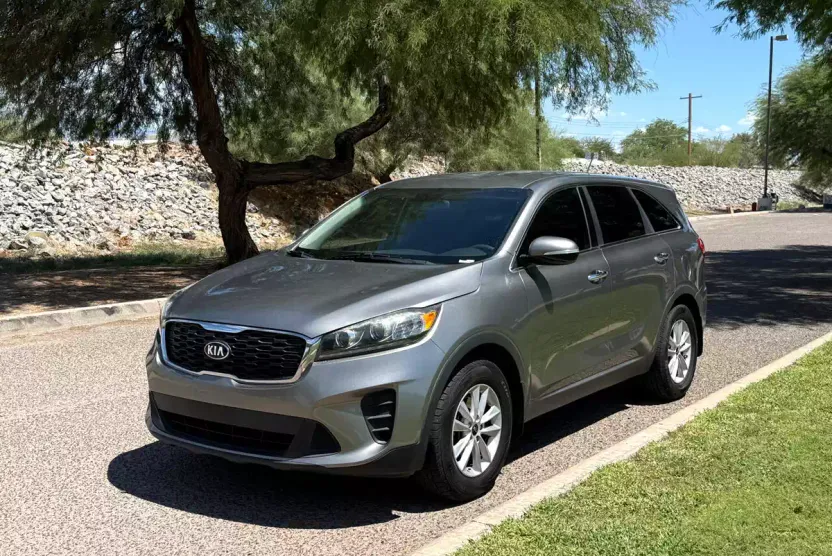 2019 Kia Sorento L photo 1