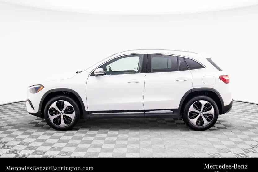2026 Mercedes Benz GLA 250 4MATIC photo 1