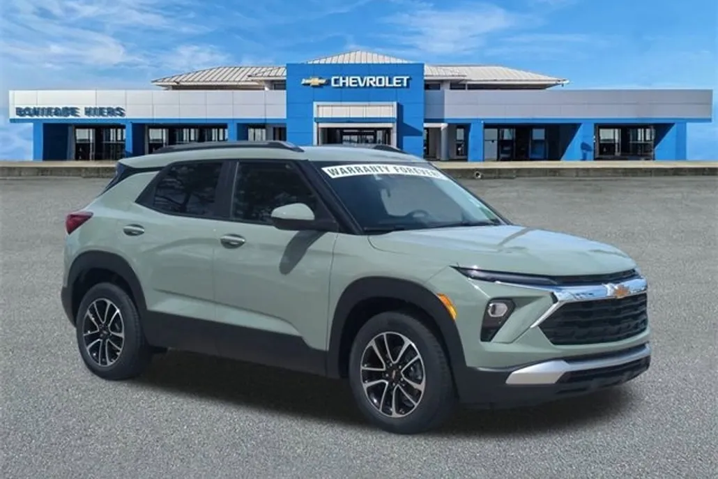 2026 Chevrolet Trailblazer LT photo 1