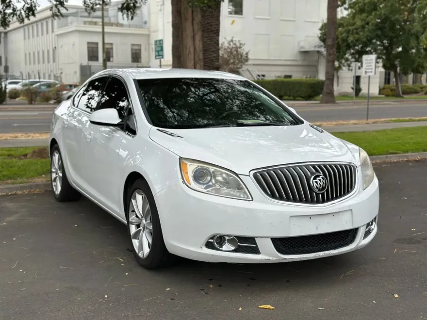 2016 Buick Verano Convenience photo 1
