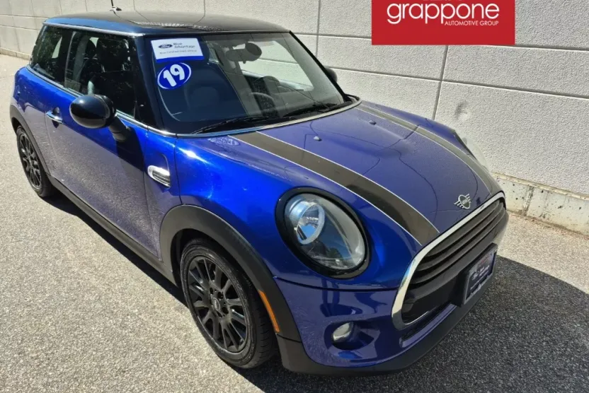 2019 Mini Cooper 2 Door Hardtop photo 1
