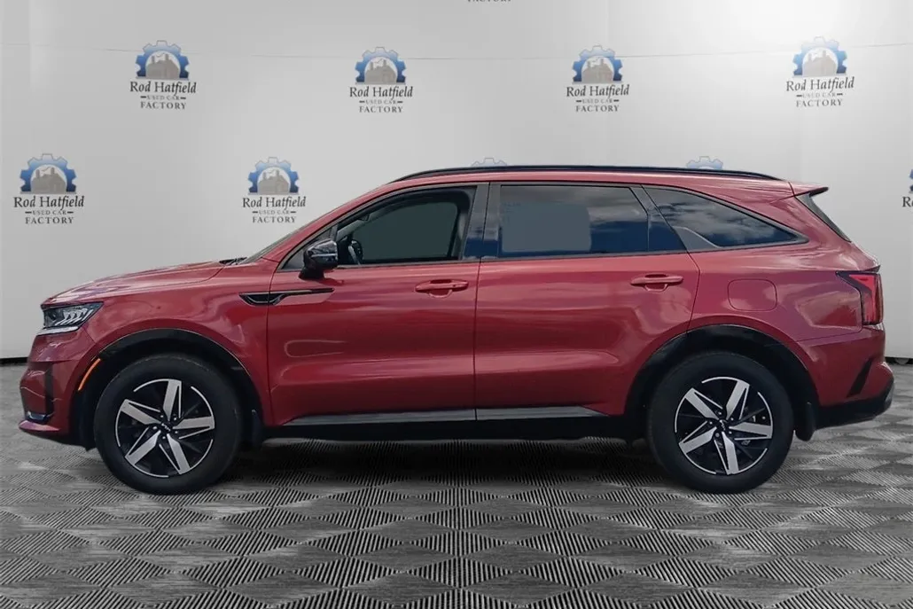 2022 Kia Sorento S photo 1