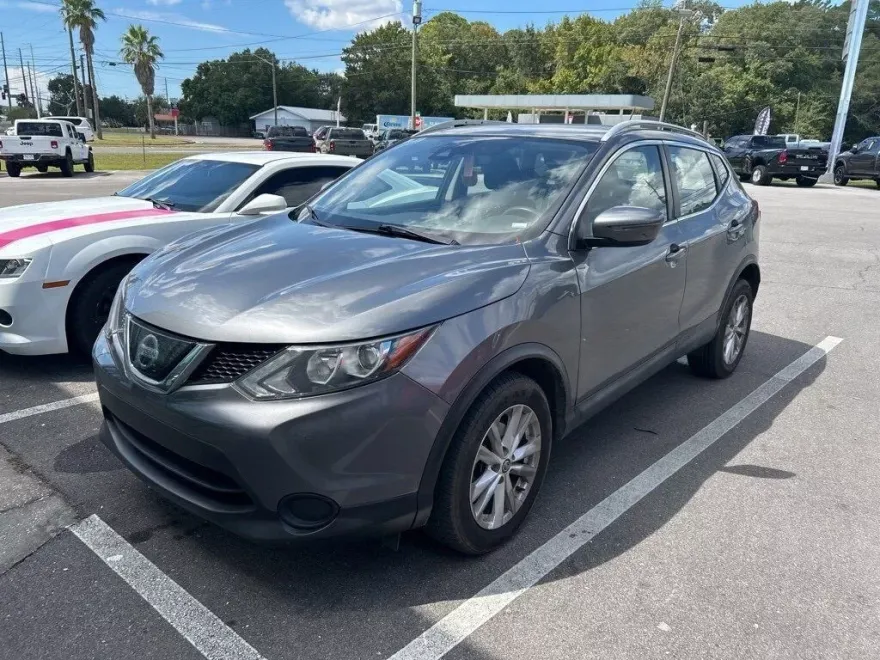 2019 Nissan Rogue Sport SV photo 1