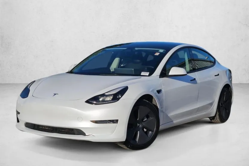 2023 Tesla Model 3 Long Range photo 1