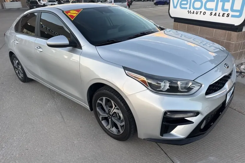 2019 Kia Forte FE LXS photo 1