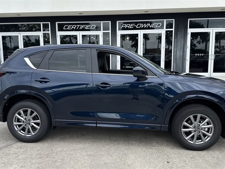 2025 Mazda CX-5 2.5 S Preferred photo 1
