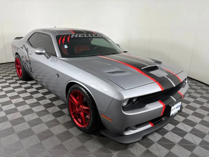 2015 Dodge Challenger SRT8 Hellcat photo 1