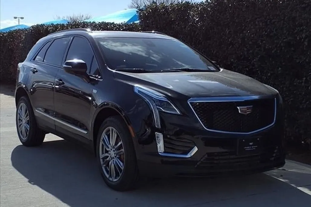 2025 Cadillac XT5 Sport photo 1