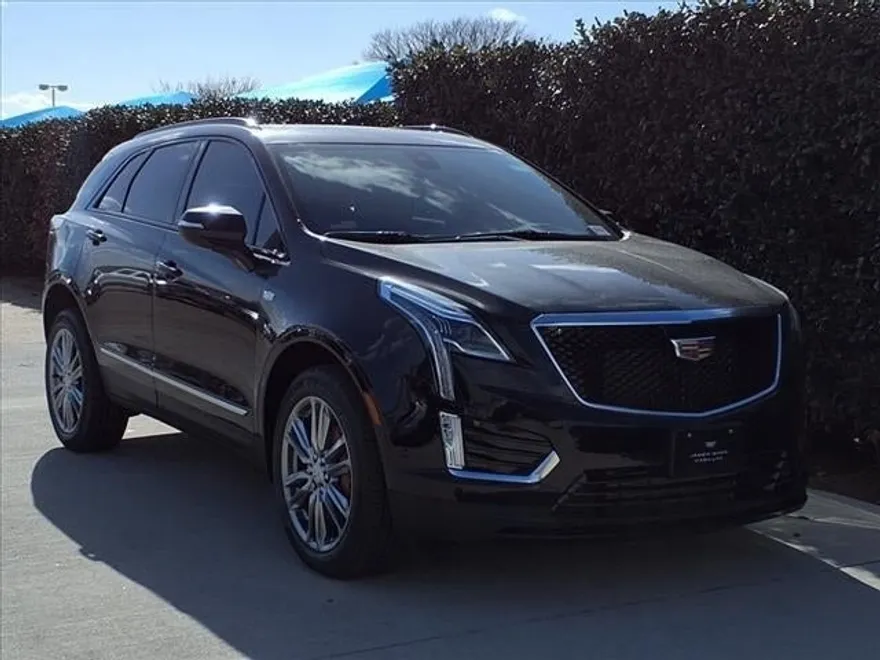 2025 Cadillac XT5 Sport photo 1