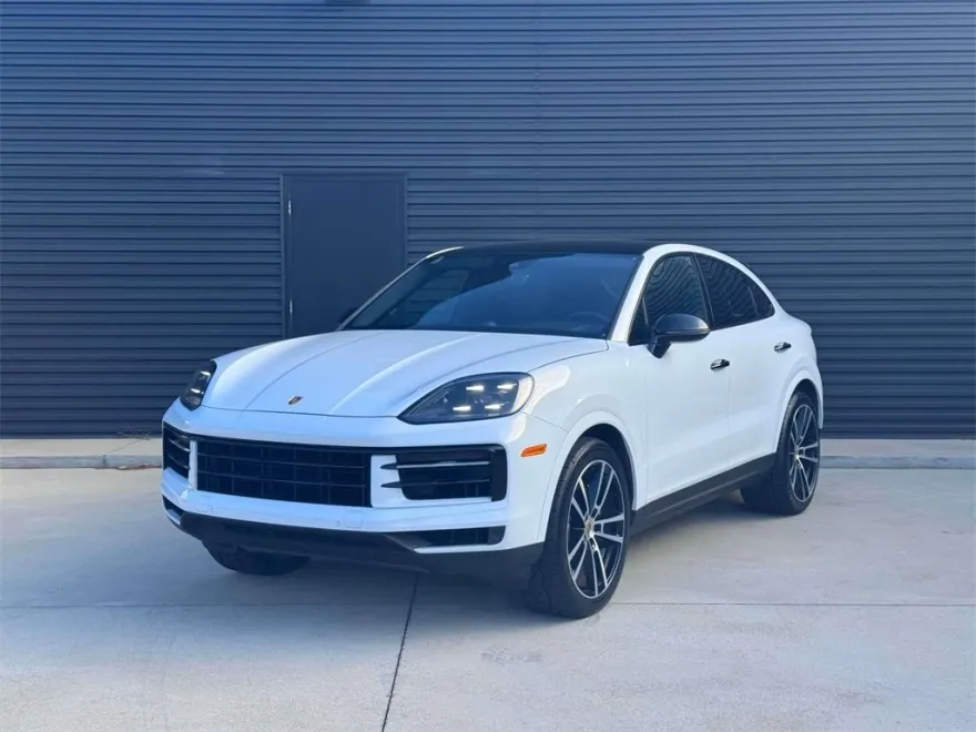2024 Porsche Cayenne Coupe S photo 1