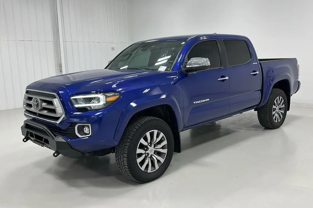 2023 Toyota Tacoma 4x4 Limited Double Cab V6 photo 1