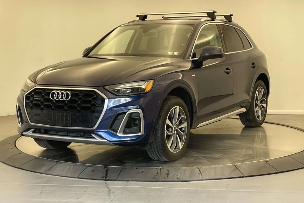 2022 Audi Q5 45 S line Premium photo 1