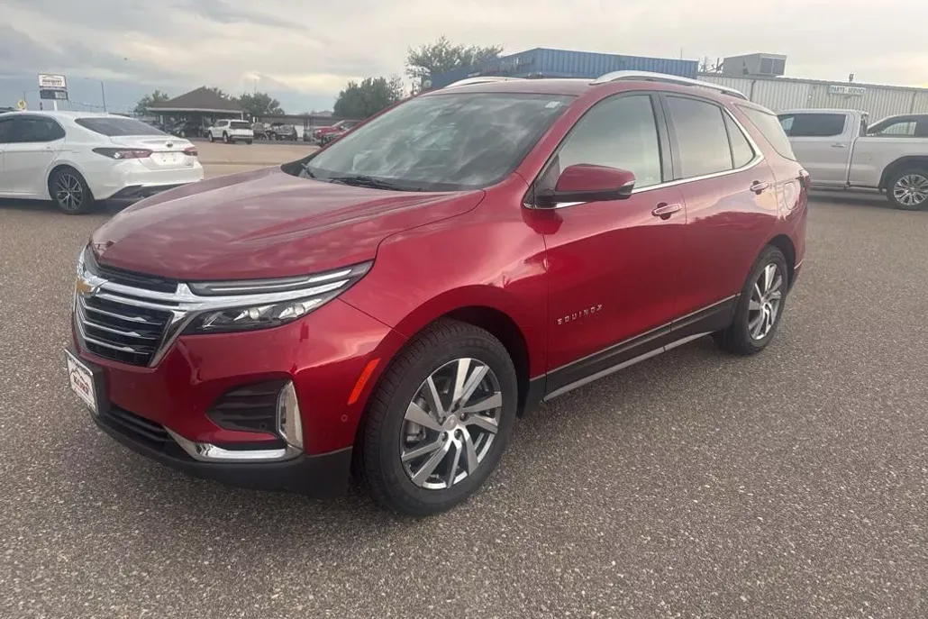 2023 Chevrolet Equinox Premier photo 1