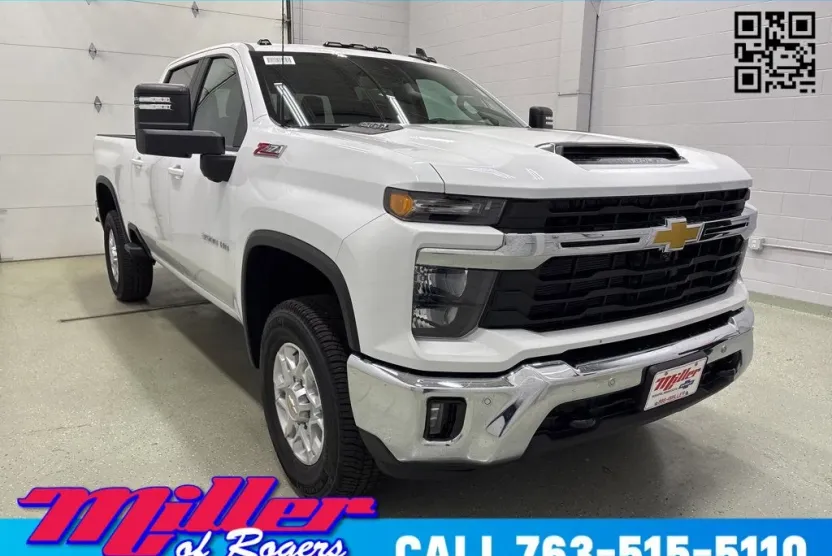 2026 Chevrolet Silverado 3500HD LT photo 1