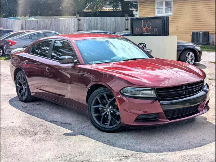 2020 Dodge Charger SXT photo 1