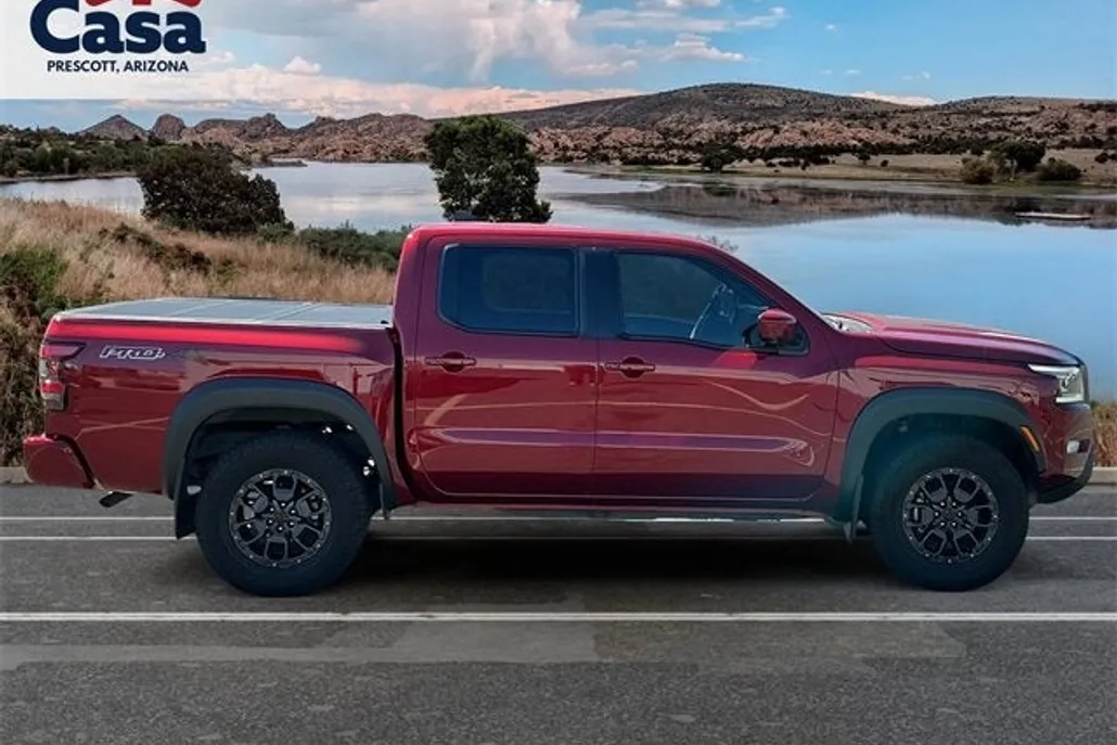 2023 Nissan Frontier PRO-4X photo 1