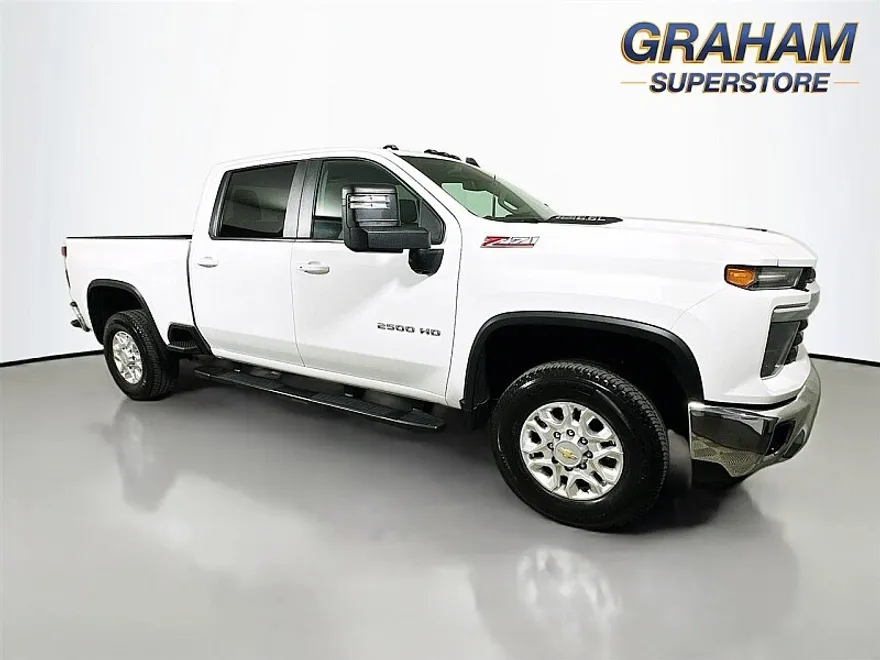 2024 Chevrolet Silverado 2500HD LT photo 1