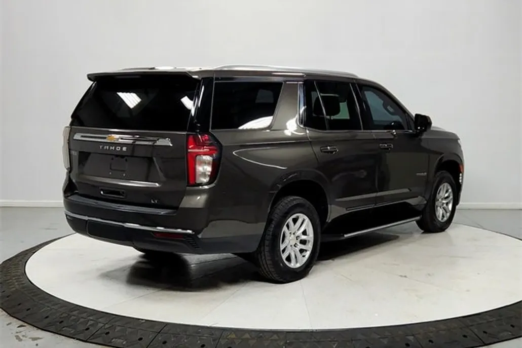 2021 Chevrolet Tahoe LT photo 1