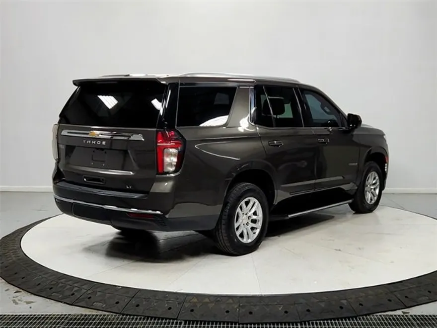 2021 Chevrolet Tahoe LT photo 1