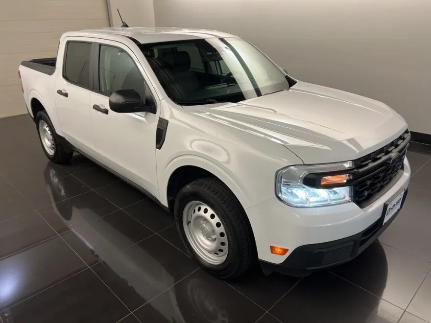 2022 Ford Maverick XL photo 1