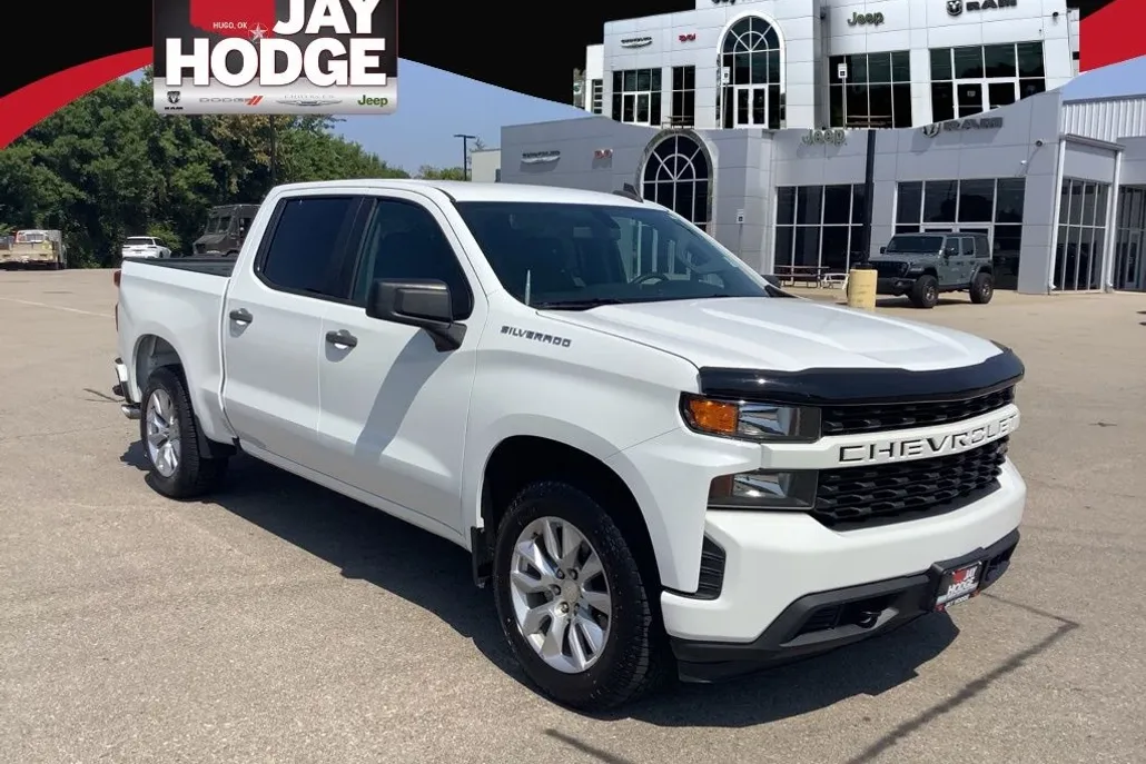 2019 Chevrolet Silverado 1500 Custom photo 1