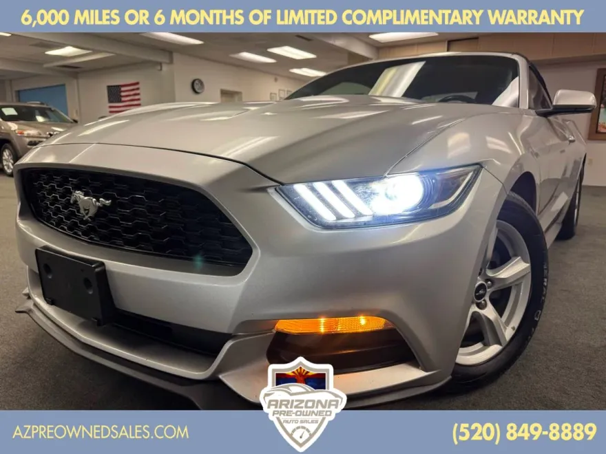 2015 Ford Mustang V6 Convertible photo 1