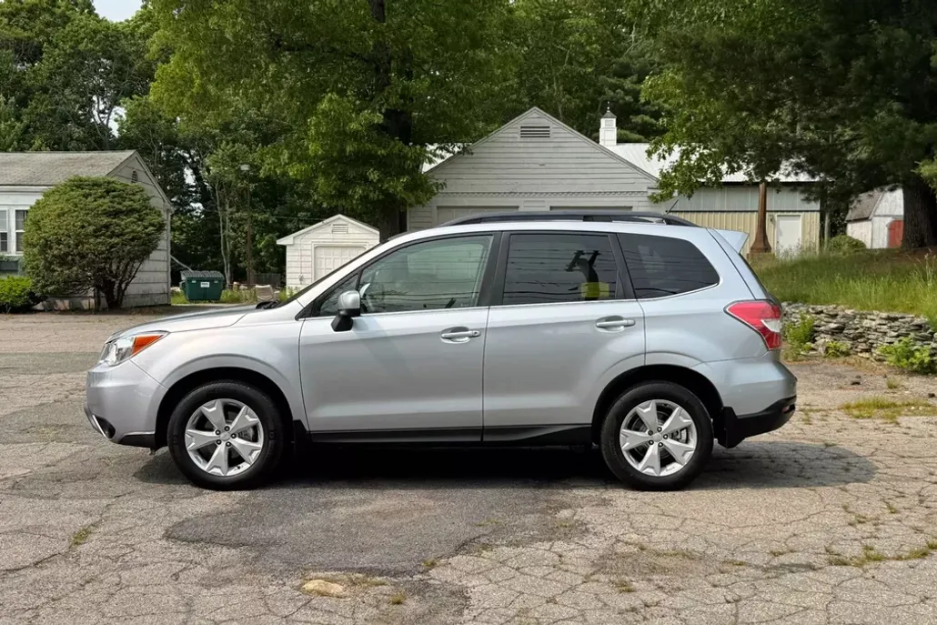 2015 Subaru Forester 2.5i Limited Sport photo 1