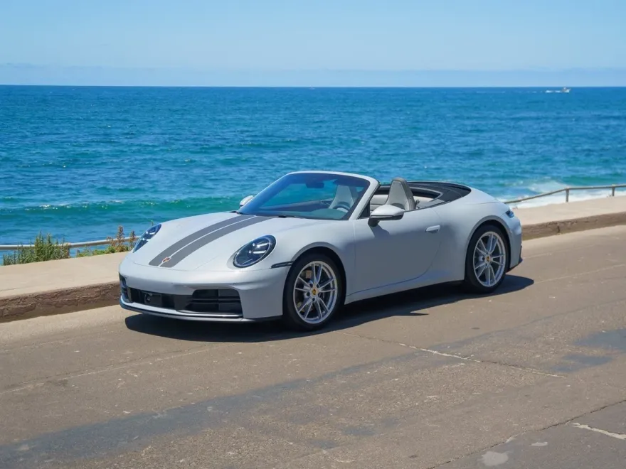 2025 Porsche 911 Cabriolet photo 1