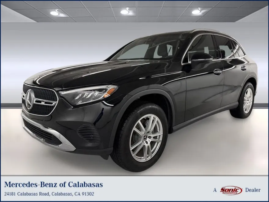2024 Mercedes Benz GLC 300 photo 1